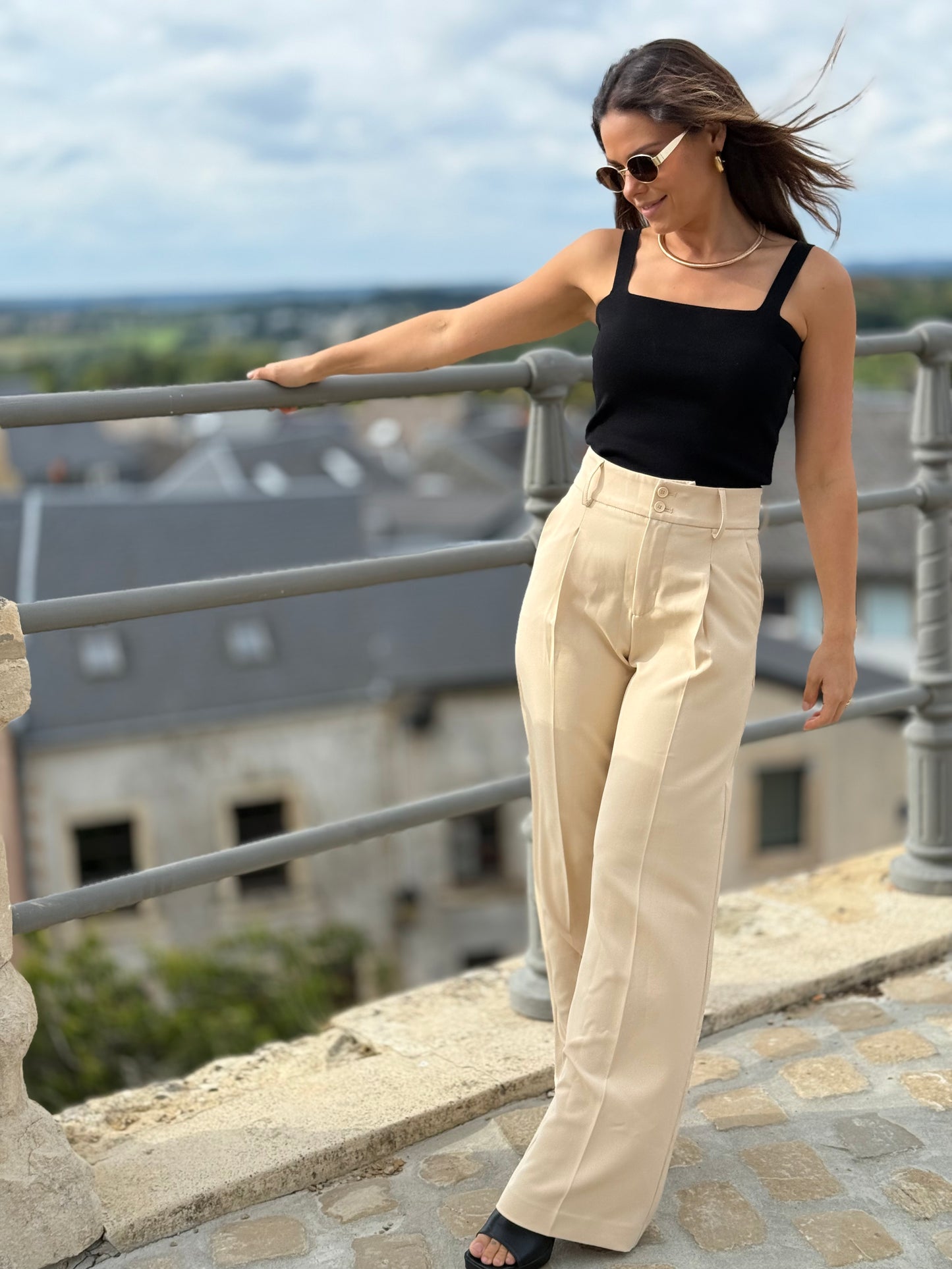 LUNA BEIGE - PANTALON COUPE FLARE