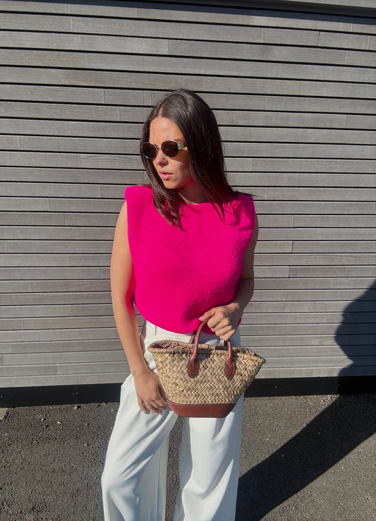 VIOLETTE - PULL SANS MANCHE ÉPAULETTE FUCHIA