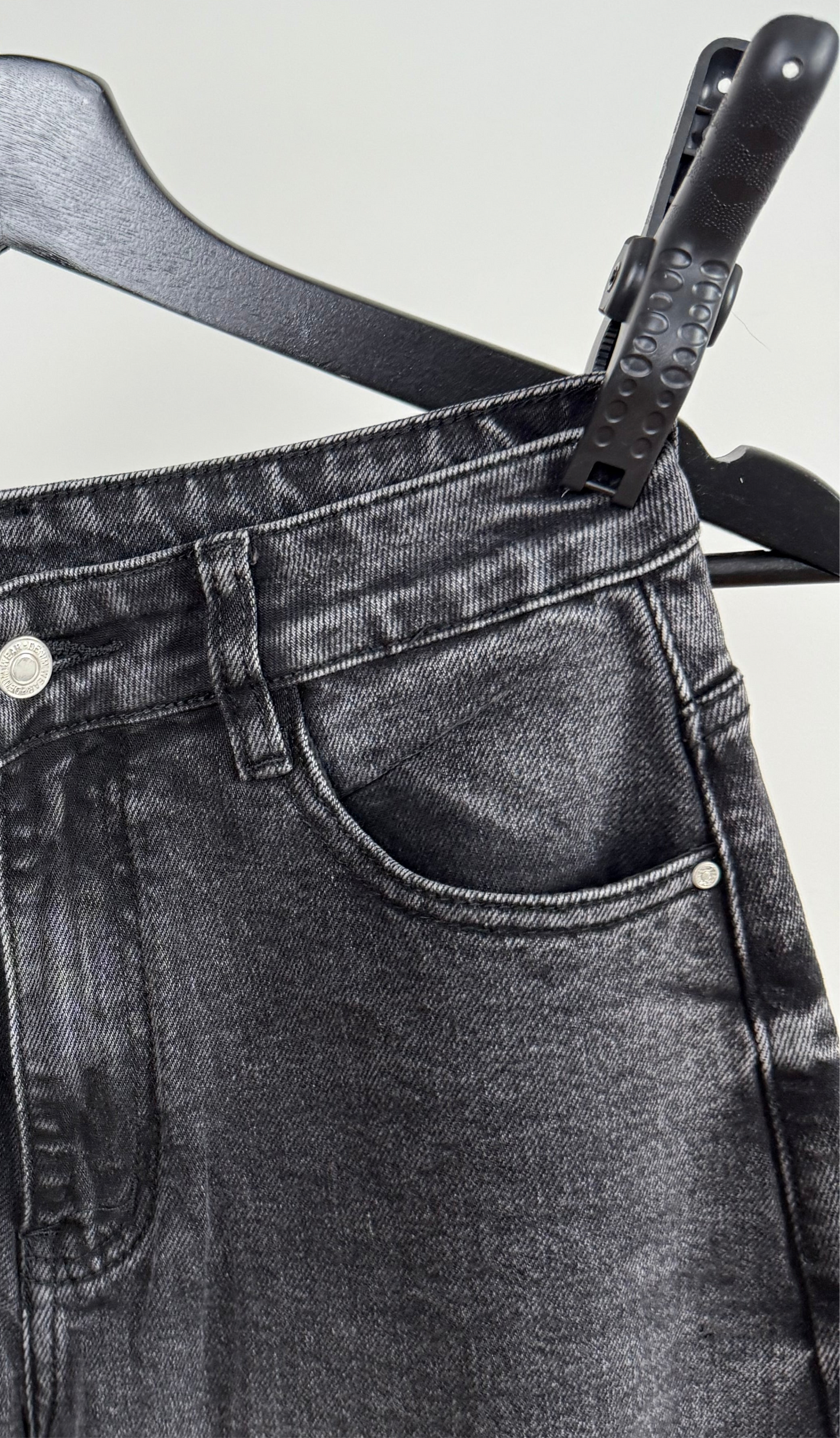 Zoom jean gris ballon 