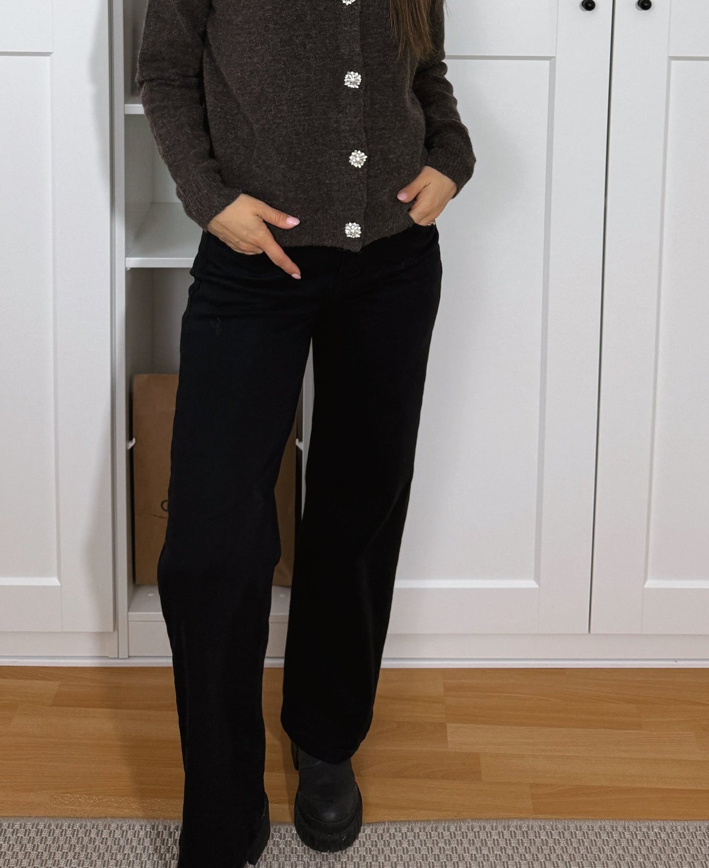 GAIA NOIR - JEAN COUPE WIDE LEG