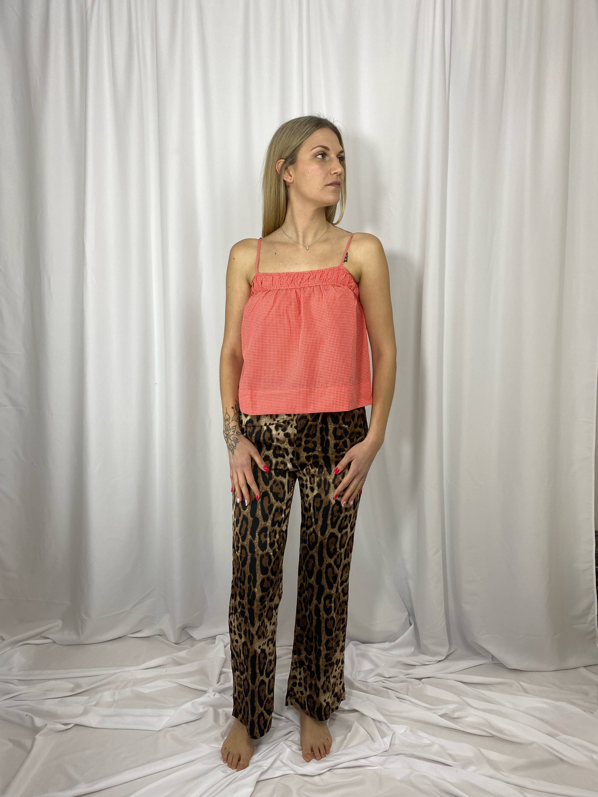 Blouse vichy rouge à bretelles fines – Vue de face

